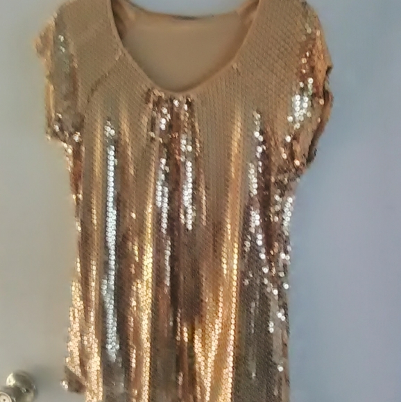 Beautiful satin lined gold sequin shirt - Picture 1 of 2